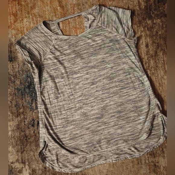 Bundle of 5 Cotton Tanks - Picture 7 of 16